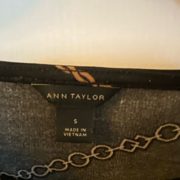 Ann Taylor knit top, size small - Picture 3 of 5